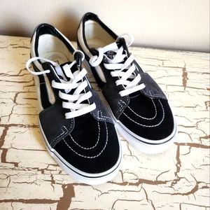 Vans 7.5 Men's 9 Women's Low Tops